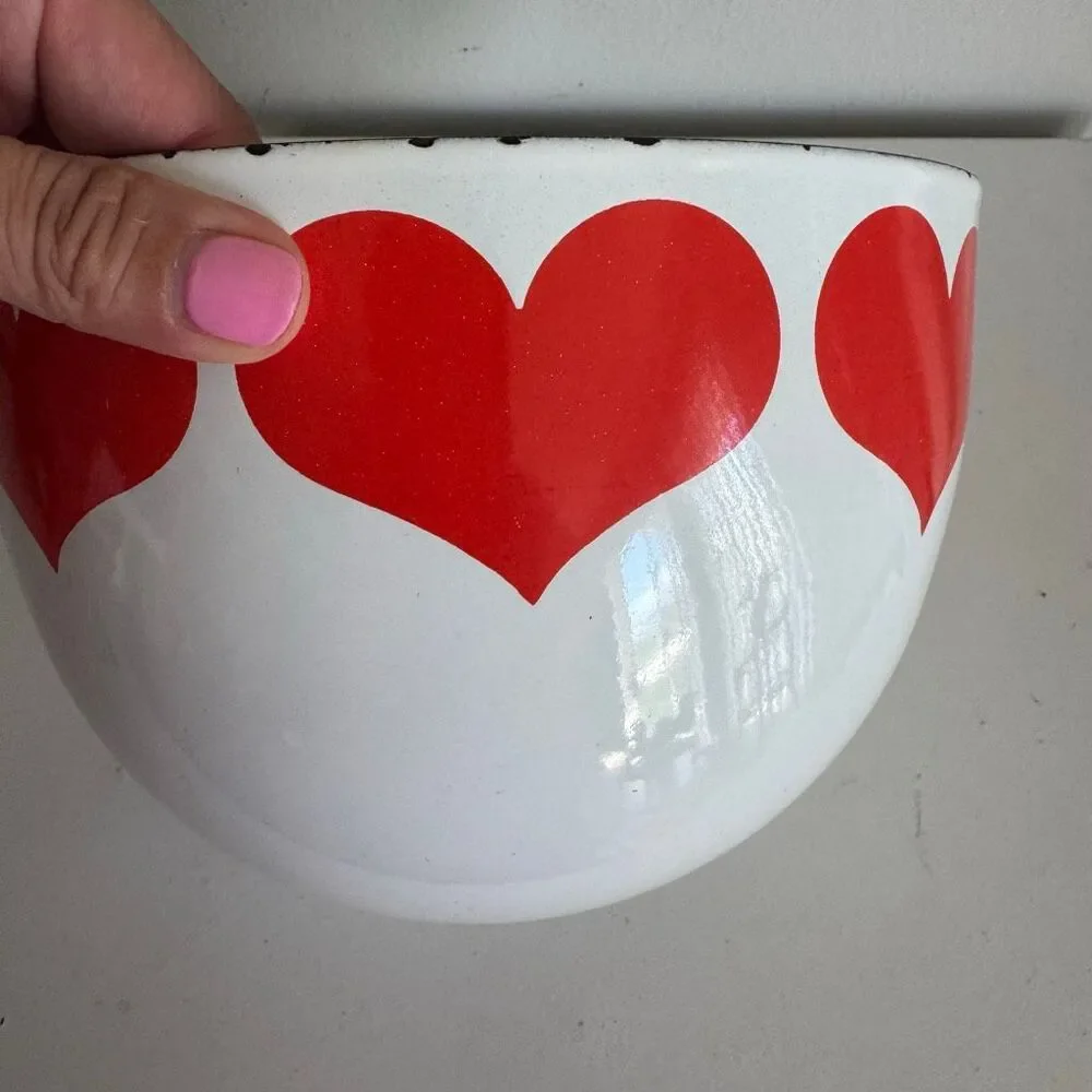 Vintage Kaj Franck Enamel Bowl Red Hearts Pattern Finel Arabia Finland MCM